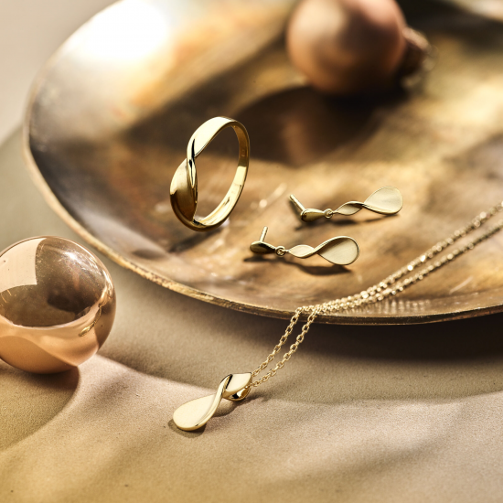 14 KARAAT GEEL GOUDEN FANTASIE HANGER - 39275